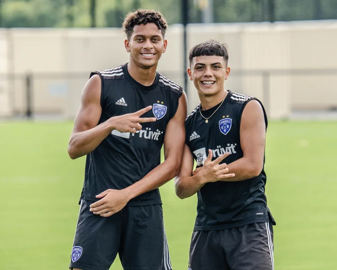 Elijah Wynder and Ray Serrano posing and smiling at this morning's training session. 