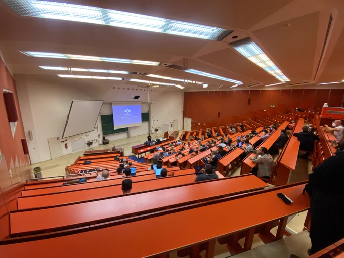 EuroBSDCon 2022, lecture hall 1. Waiting for the opening session and keynote to start. 