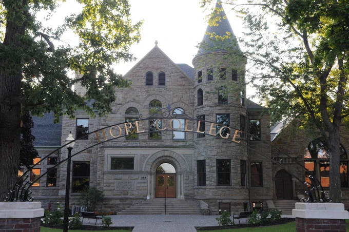 Hope College Arch in front of Graves Hall.