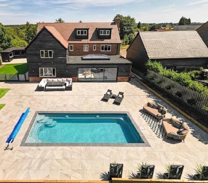 This image is of the MyPoolDirect King Pool, which has the same design as the Mini King but in a larger size. This image has been used for the purpose of advertisement.