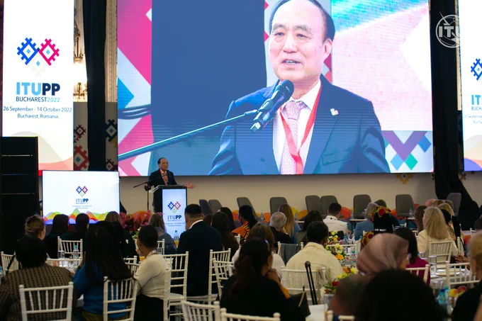 Here I am at the women's breakfast this morning at our plenipotentiary conference talking to participants