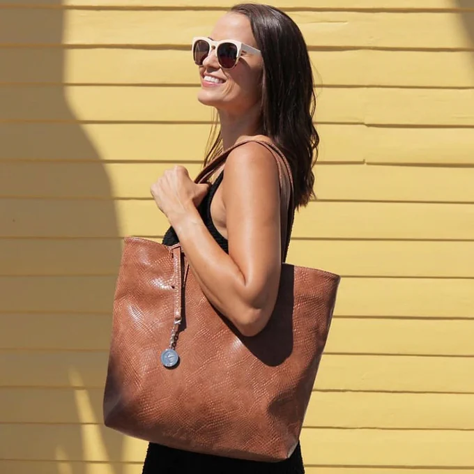 svala bag company