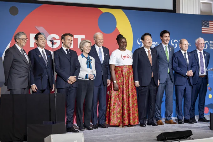 President Biden with leaders at the Global Fund's Seventh Replenishment Conference.
