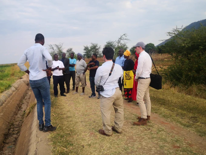 Field tour at Zumulu B in Machinga District to check out the Demo plots designed to showcase crop diversification and the use of Mbeya organic fertilizer