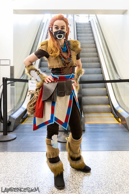 Aloy from Horizon Zero Dawn cosplayed by @dower_of_preams.