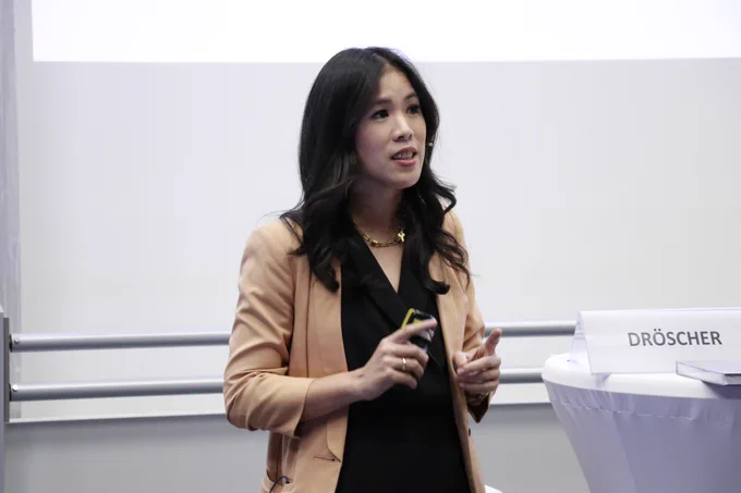 Mai Thi Nguyen-Kim bei der Verleihung der Lorenz-Oken-Medaille auf dem Forum Wissenschaftskommunikation 2022