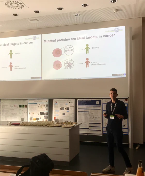 Myself presenting at the „Berlin Chemie in Praxis Symposium“ about digital PCR