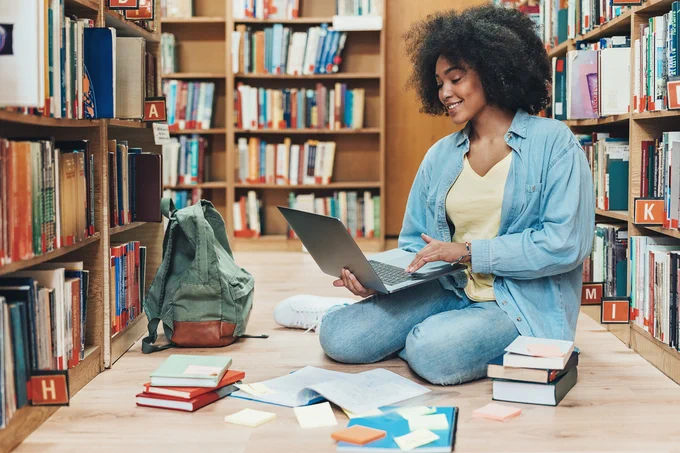 1. Study during your peak mental hours. Every student has various creative peaks. Some of them are more productive in the early hours of the day, while others are drowsy and ineffective in the morning, but can crank out assignments and perform better at night. So find your peak mental hours and schedule most of your studying during this period. It will save your time and increase your efficiency.