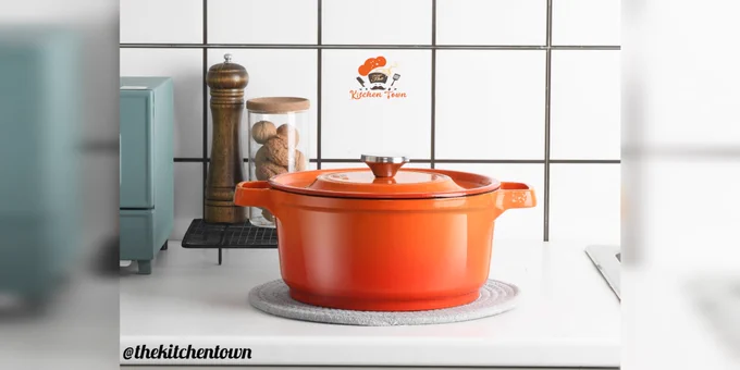 #fryingpaninachair #FryingPans #fryingpansexual #fryingpanswhoknewright #cookware #calphalon #calphalonpanandpot #bestcookware