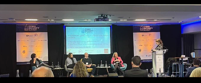 Image: picture of IT Services Rosie Coffey with Donna Creaven, @IrishPrisons 
Aoife Noone, Noone Cyber Services, Enda Mc Gahern, Security Consultant IPS & Jen Kelly of Newstalk at Cyber Summit 2022 in Croke Park