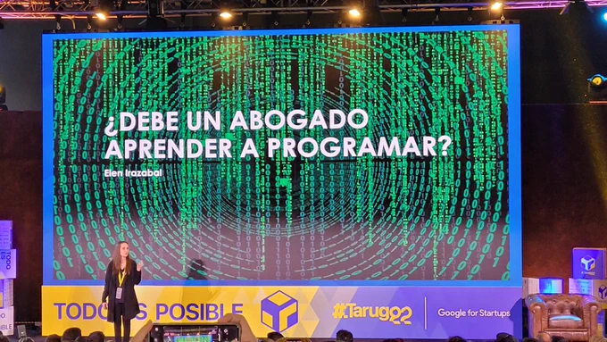 título de la charla: debe un abogado aprender a programar?