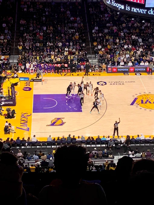 Lakers vs. Trailblazers tip-off 