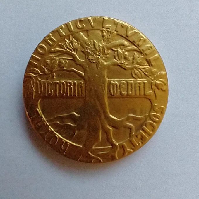 RHS Victoria Medal of Honour Reverse 