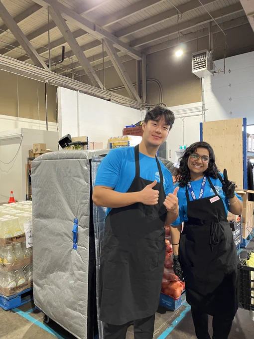 QuadReal interns in Toronto volunteering at Global Medic