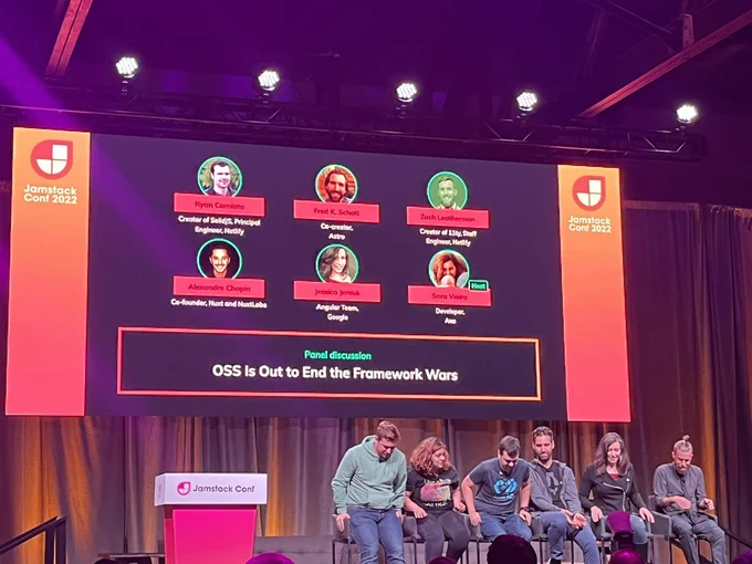 On stage at Jamstack Conf: Alexandre Chopin, Sara Vieira (host), Ryan Carniato, Fred Schott, Jessica Janiuk, Zach Leatherman