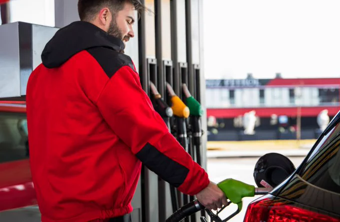 Fuel Station App Helps Drivers With A Disability Refuel Their Vehicles
