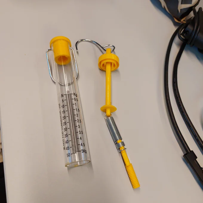 Image of broken Newton metre. 
