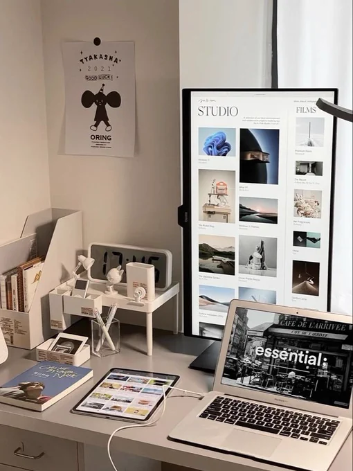 Vertical Monitor Desk Setup 
