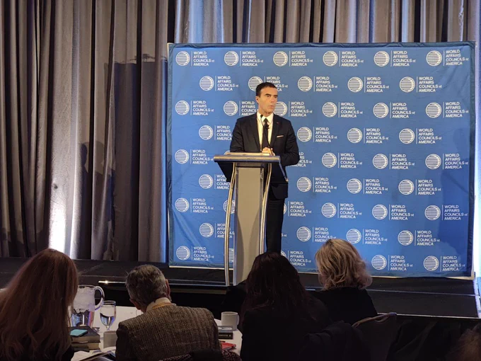 Sandro Gozi, secrétaire général du PDE, s'exprime lors de la conférence nationale de @WACAmerica à Washington, 17 novembre 2022