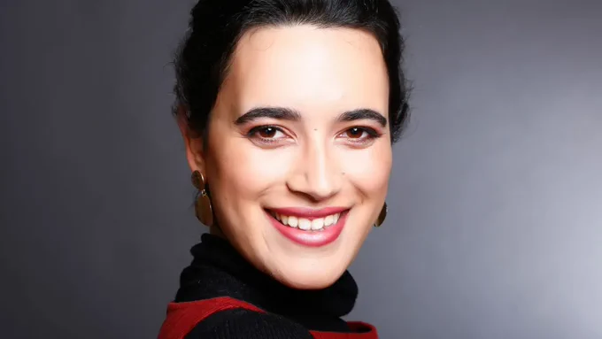 Amanda Waters smiling at the camera