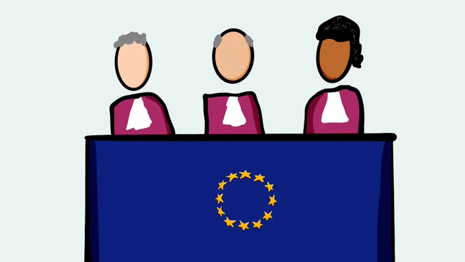 Abstrakt tegning af tre dommere ved EU-Domstolen. De sidder ved et blåt podie med europaflaget, og har lilla kapper på, med et skørt omvendt trekant-slips, som peger opad. Dommerne har forskellig hudfarve. To har gråt hår, én sort med grå stænk.
