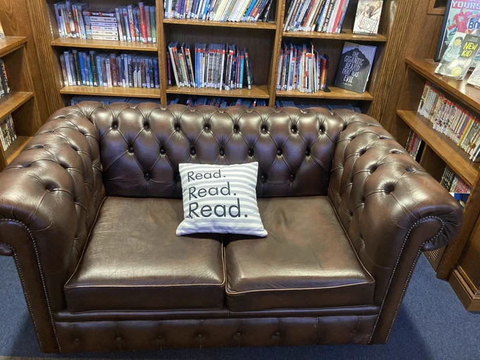 Sofa with a Reading cushion