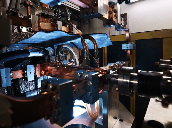 Views of Compact Linear Collider (CLIC) prototype, accelerating structures and components in the high-accelerating gradient test area. CERN and the Lausanne University Hospital (CHUV), in Switzerland, are collaborating to develop the conceptual design of an innovative radiotherapy facility, used for cancer treatment.

📸 by Julien Ordan & Samuel Joseph Hertzog