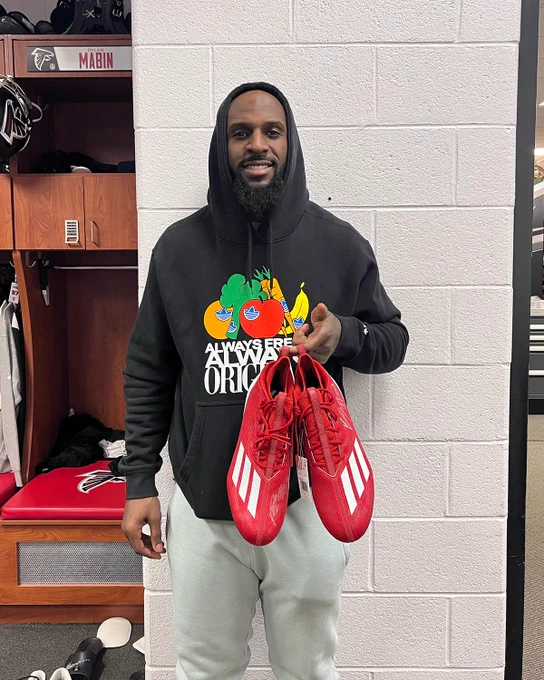 Rashaan Evans signed cleats giveaway