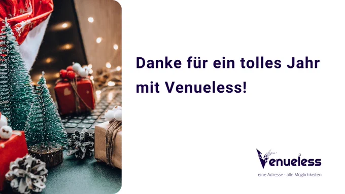Infopost: Links eine Tastatur mit Miniatur-Tannen, Tannenzapfen und kleinen Geschenken. Rechts steht "Danke für ein tolles Jahr mit Venueless!" Darunter das Venueless Logo.