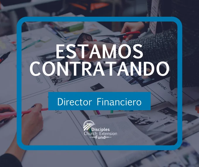 In the background are papers on a desk and people writing on them. In the foreground are the words "ESTAMOS CONTRATANDO DIRECTOR FINANCIERO."