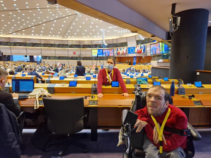 Kamil and Loredana in the Hemycicle of the European Parliament