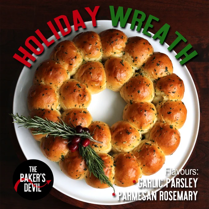 #Christmas2022 #christmasgiftideas #dinnerrolls #garlic #parsley #garlicbread #brioche #oakvillebakery #smallbusiness #breadwreath #holidaywreath