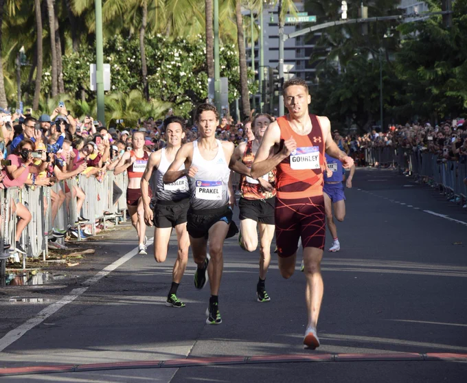 Neil Gourley wins the Merrie Mile