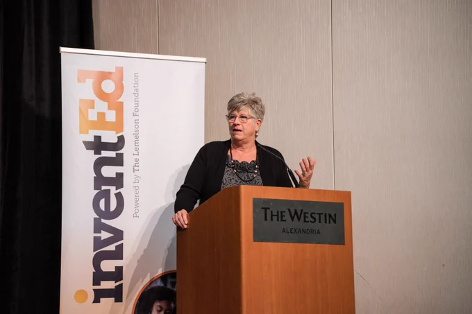 Patti Curtis