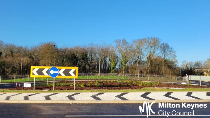 New roundabout located at H9 Groveway