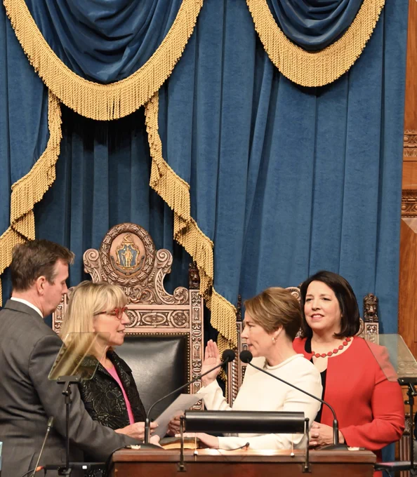 Photo of Governor Maura Healey taking the oath of office