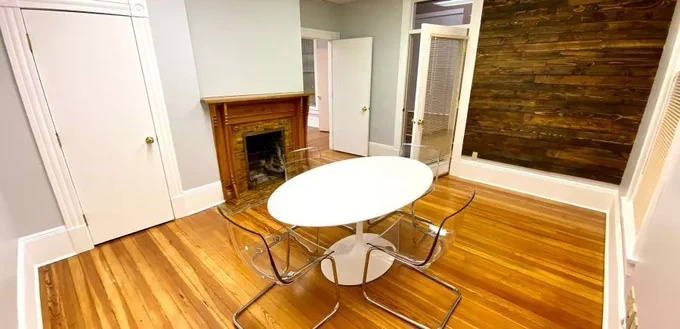 See pics and video of this 1st floor downtown Colorado Springs office space for lease https://www.springsofficespace.com