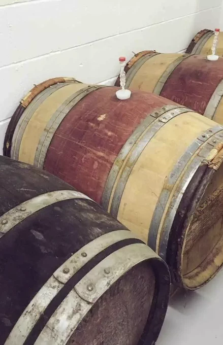 Thank you for the follow @Pussers 

We make @OldBakeryGin & Rum and supply 

Buckingham Palace
House of Lords
Harrods 
Fortnum & Mason 

Aged in #Mavrodaphne Casks recommended by @gerryswinessoho 

We blend a bespoke White Rum for Tower of London

#smallbatchRum #LondonRum