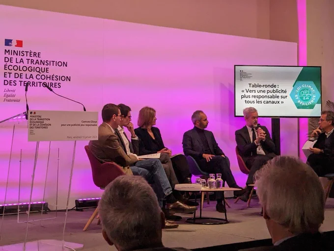 Intervention de Sébastien Missoffe, DG de Google en France, lors de la table ronde "Vers une publicité plus responsable sur tous les canaux" organisée à l'initiative de Christophe Béchu, ministre de la Transition écologique et de la Cohésion des territoires de France.