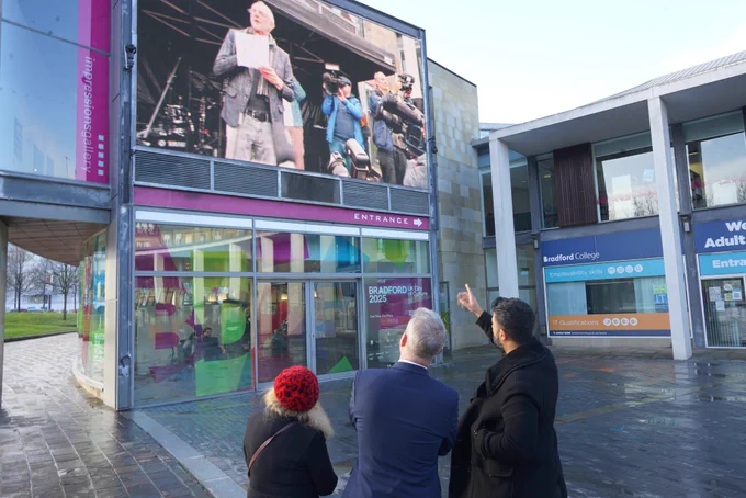Minister Stuart Andrew visits Bradford