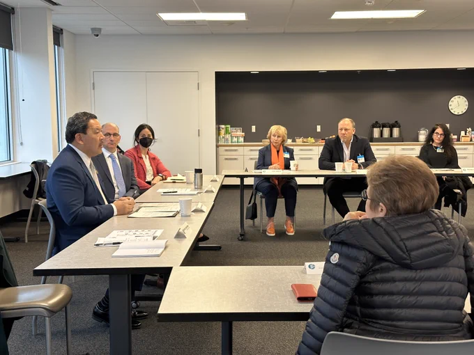 Mayor Harrell speaks at a roundtable at Jewish Family Services.