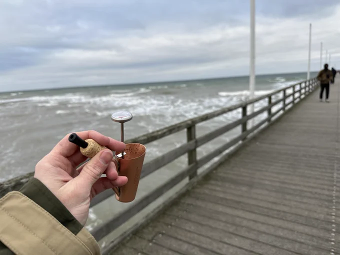 A bripe (coffe pipe) in front of the ocean