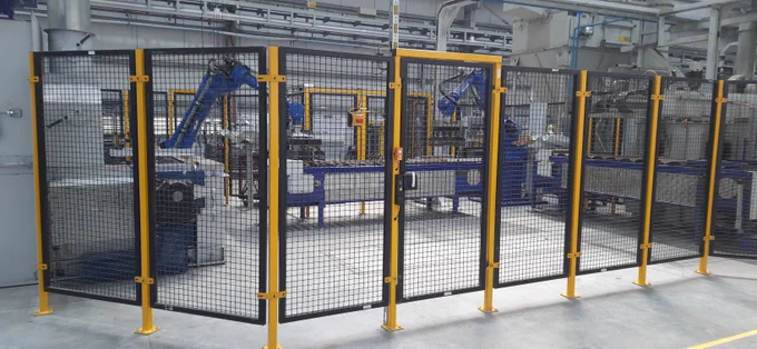 The robot machine safety fence for industry is designed to prevent accidents, protect workers from harmful radiation, and prevent radiation leaks..