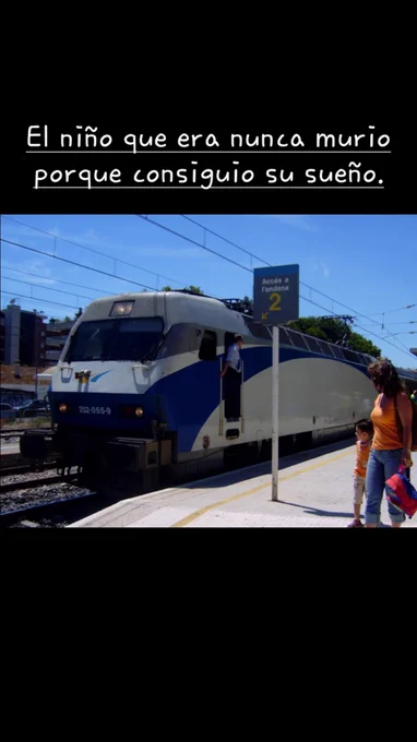 Donde empezó mi vocación, Salou. Aquí veo lo que es mi locomotora favorita y que espero algún día poder llevar. 