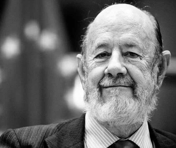 Former President of the European Parliament José María Gil-Robles Gil-Delado.