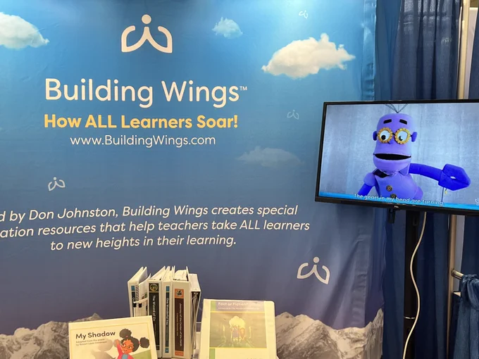 Building wings booth with TV screen and Geartrude the ReadtopiaGO puppet