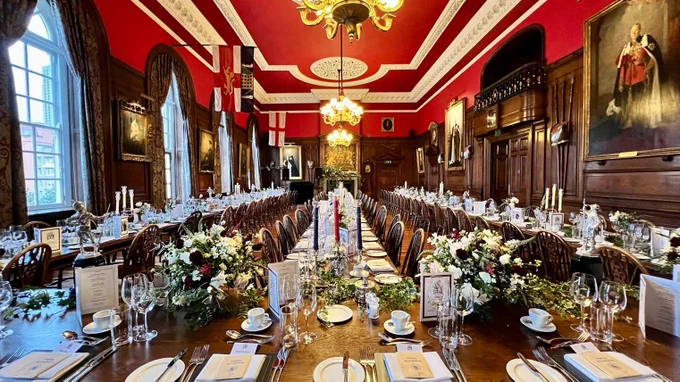 The Long Room - Top table and 3 sprigs