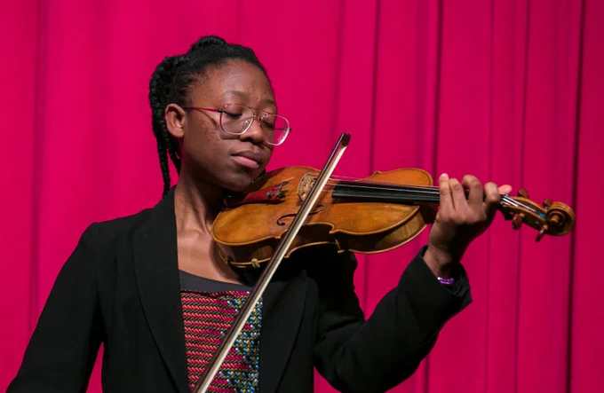 Hackney student performing at the Mayor's Music Awards 2023.
