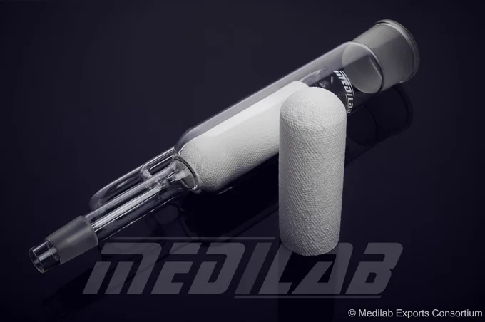 A MEDILAB Soxhlet Extractor made of Borosilicate Glass 3.3 with 2 Cellulose Extraction Thimbles