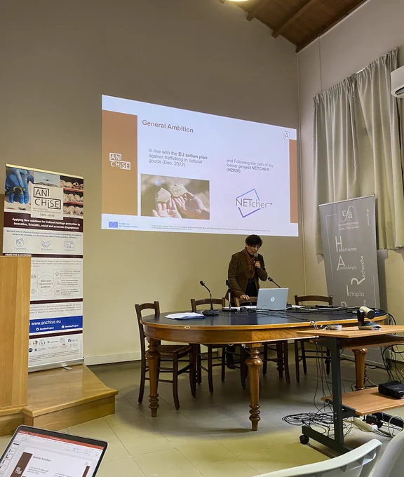 Opening of the meeting by Véronique Chankowski, director of the French School of Athens. 